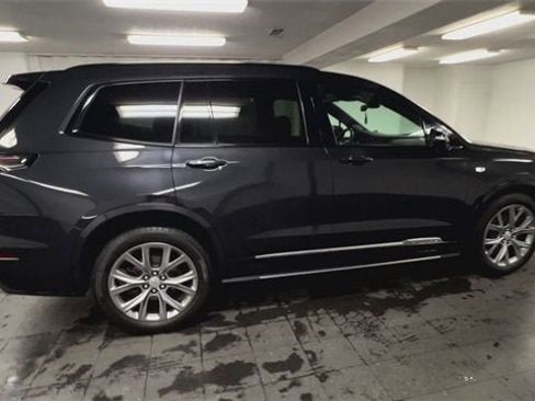 Certified 2020 Cadillac XT6 Sport image 9