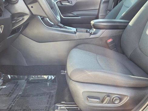 Used 2024 Toyota RAV4 XLE image 15