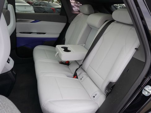 New 2026 Cadillac Optiq Luxury 1 image 8