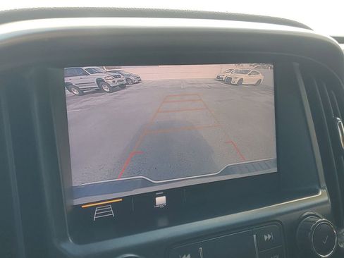 Used 2020 Chevrolet Colorado LT w/ LT Convenience Package image 25