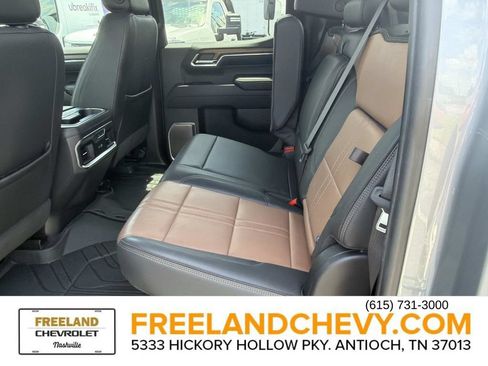 Used 2023 Chevrolet Silverado 1500 High Country w/ High Country Premium Package AWD/4WD image 16