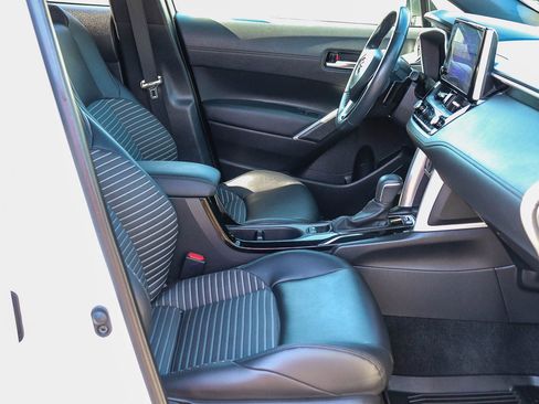 Used 2023 Toyota Corolla Cross AWD Hybrid image 20