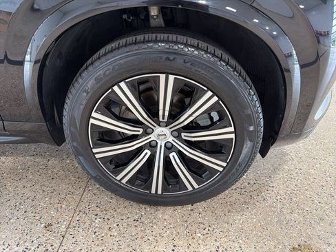 Used 2024 Volvo XC90 B6 Core w/ Protection Package Premier AWD/4WD image 30