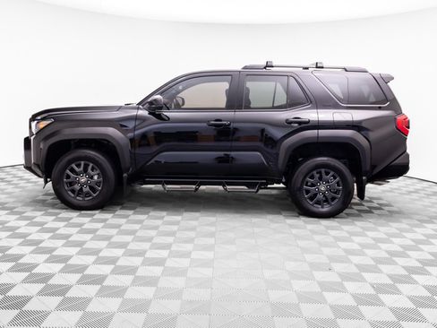 Used 2025 Toyota 4Runner SR5 AWD/4WD image 2