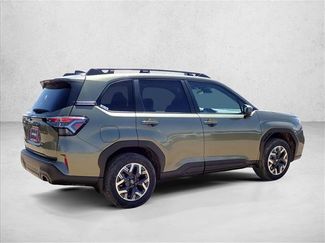 New 2026 Subaru Forester Premium AWD/4WD video 4