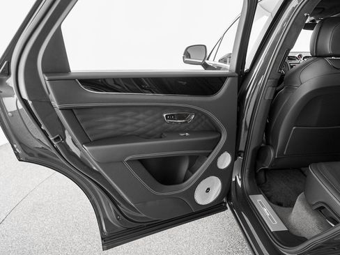 New 2026 Bentley Bentayga AWD/4WD image 26