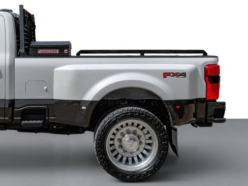 Used 2024 Ford F350 King Ranch w/ FX4 Off-Road Package AWD/4WD image 11