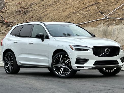 Used 2021 Volvo XC60 T8 R-Design w/ Advanced Package AWD/4WD image 2