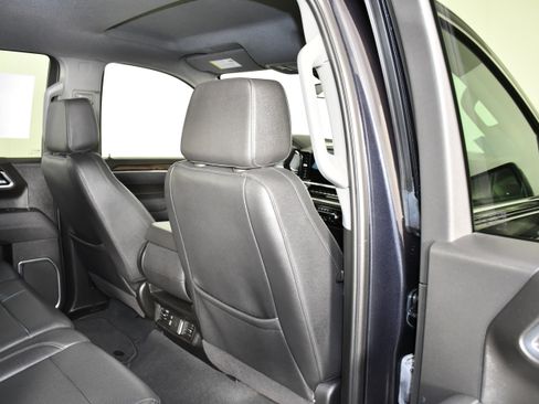 Used 2025 GMC Sierra 1500 SLT AWD/4WD image 47