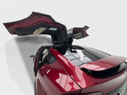 Used 2025 Tesla Model X image 13