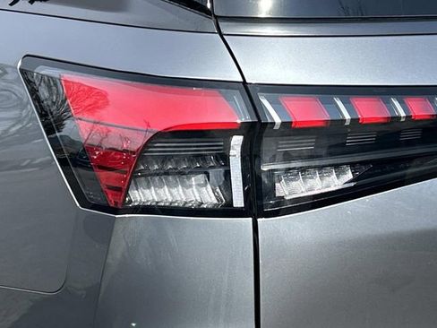 New 2026 INFINITI QX80 Autograph w/ Premium Cargo Package image 12