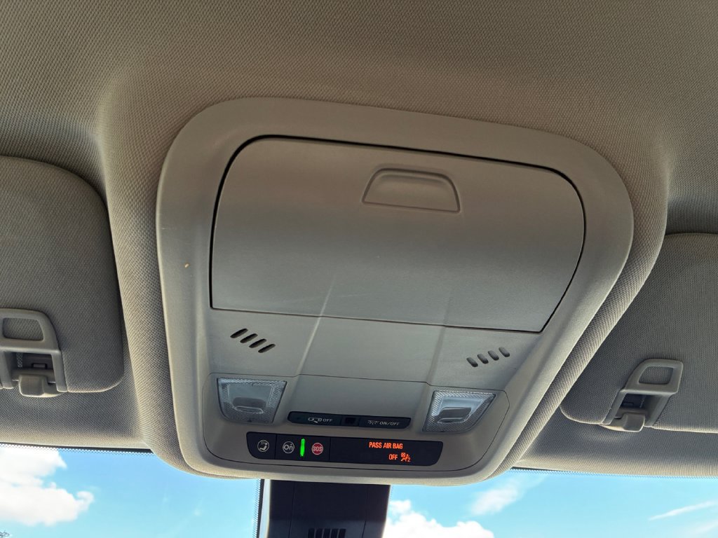 Used 2023 Chevrolet Equinox LT FWD image 7