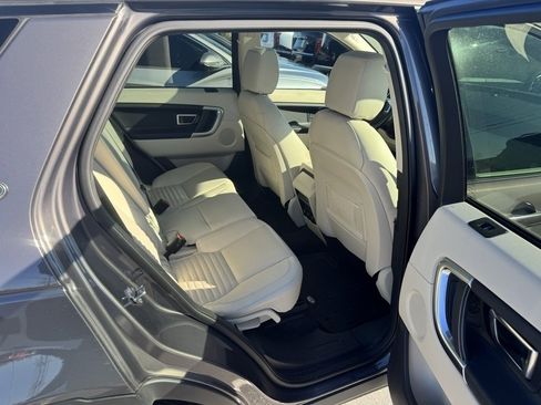 Used 2016 Land Rover Discovery Sport HSE Luxury image 7