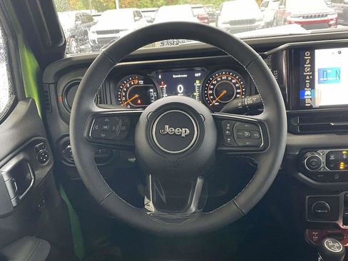 New 2025 Jeep Gladiator Mojave image 22