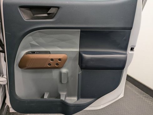 Used 2023 Ford Maverick Lariat image 25