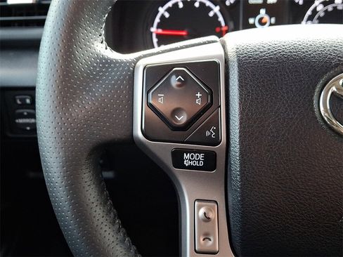 Certified 2022 Toyota 4Runner SR5 Premium image 22