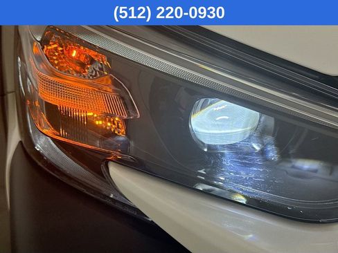 Used 2025 Subaru Outback Premium image 37