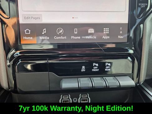 Used 2025 RAM 1500 Big Horn RWD image 25