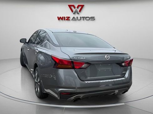 Used 2020 Nissan Altima 2.5 SV image 9