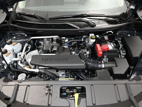 Certified 2026 Nissan Rogue SV w/ Cold Weather Package FWD image 27