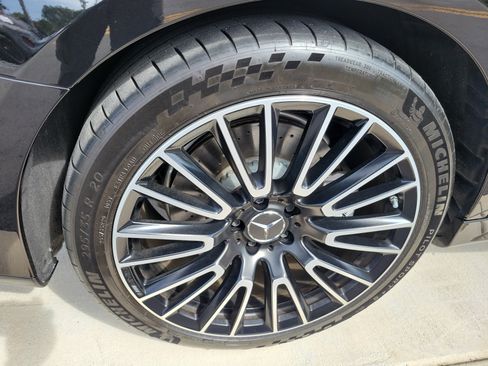 Used 2025 Mercedes-Benz E 53 AMG e 4MATIC Sedan w/ Driver Assistance Package image 7