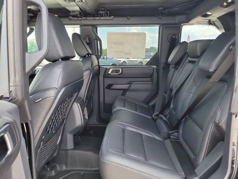 New 2026 Ford Bronco Badlands AWD/4WD image 13