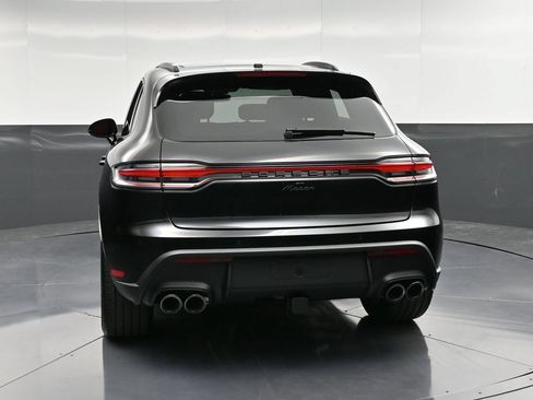 Certified 2026 Porsche Macan AWD/4WD image 7