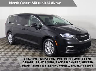 Used 2023 Chrysler Pacifica Touring-L FWD video 1