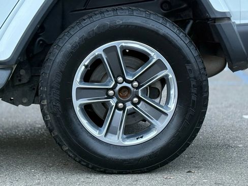 Used 2018 Jeep Wrangler Unlimited Sahara w/ Dual Top Group image 36