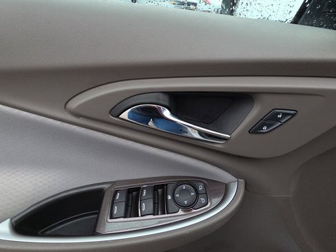 Used 2025 Chevrolet Malibu LT image 13