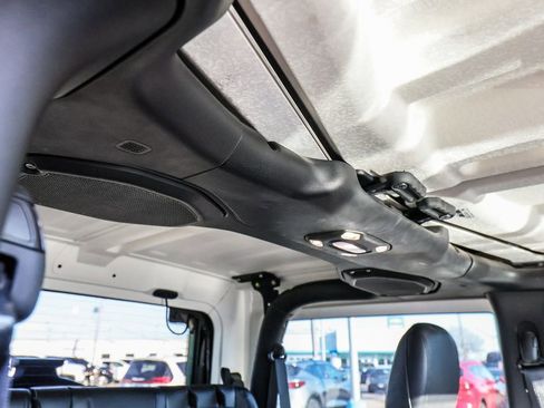 Used 2019 Jeep Wrangler Rubicon AWD/4WD image 42