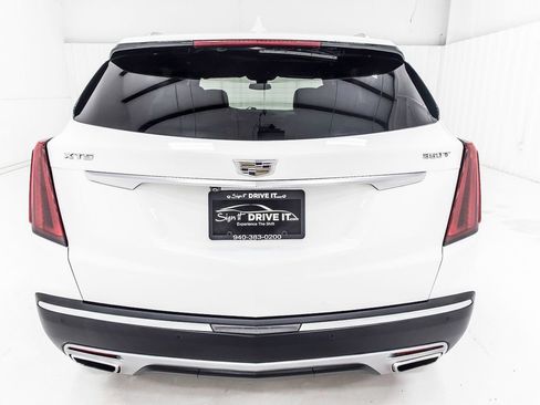 Used 2021 Cadillac XT5 Premium Luxury FWD image 6