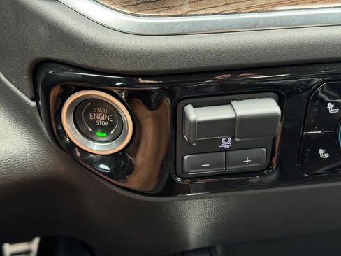 Used 2022 Chevrolet Silverado 1500 RST w/ All Star Edition Plus AWD/4WD image 40