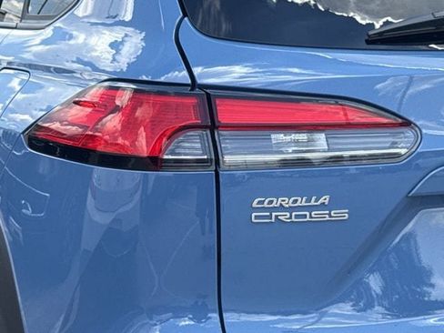 Used 2026 Toyota Corolla Cross XLE AWD/4WD image 6