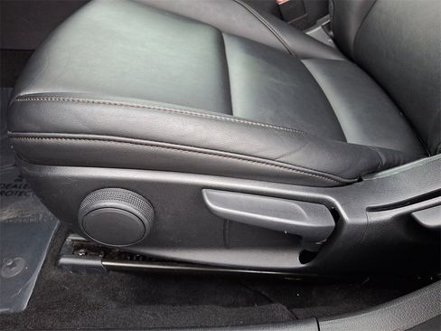 Used 2024 MAZDA MAZDA3 s image 14