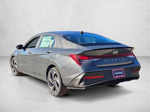 New 2025 Hyundai Elantra Sport FWD image 9