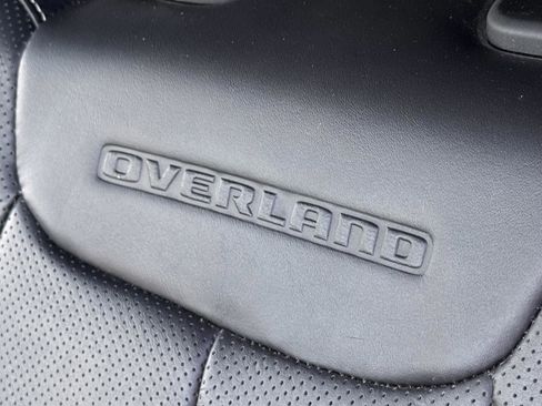 Used 2022 Jeep Grand Cherokee L Overland w/ Luxury Tech Group IV image 21