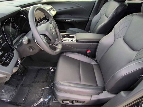 Used 2024 Lexus RX 350 image 10