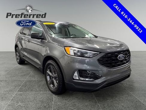 Used 2022 Ford Edge SEL w/ Sport Appearance Package image 1