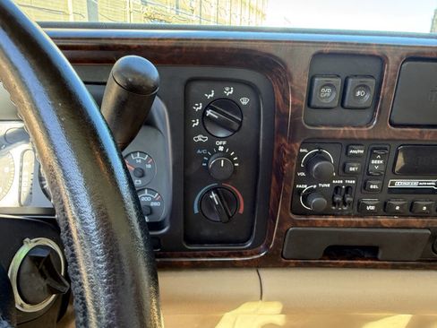 Used 1997 Dodge Ram 1500 Truck 4x4 Regular Cab image 36