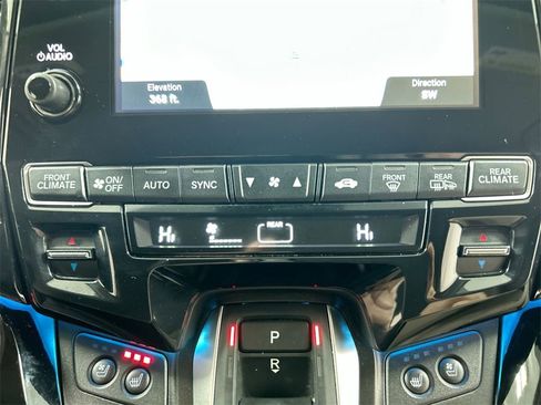 Used 2023 Honda Odyssey Elite image 17