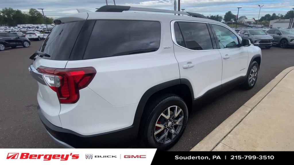 Certified 2023 GMC Acadia SLT w/ Preferred Package FWD image 10