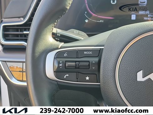 Used 2025 Kia Sportage EX FWD image 23
