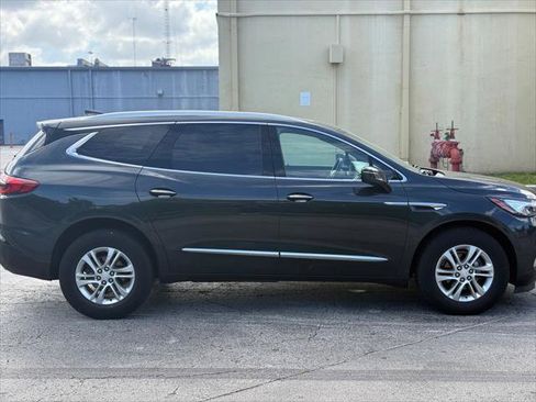 Used 2020 Buick Enclave Essence w/ Sound and Sites Package AWD/4WD image 8