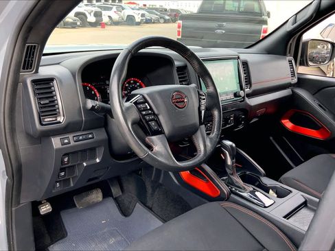 Used 2022 Nissan Frontier Pro-X w/ Technology Package image 16