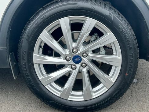 Certified 2022 Ford Escape Titanium w/ Titanium Elite Package AWD/4WD image 11