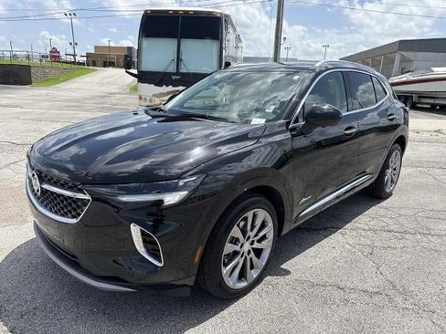 Used 2021 Buick Envision Avenir w/ Technology Package II FWD image 3