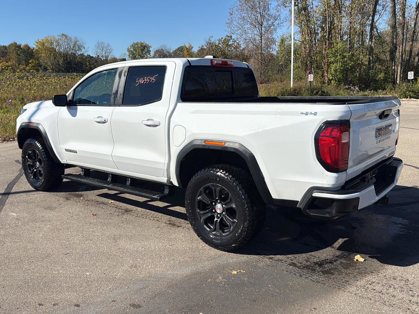 Used 2023 GMC Canyon Elevation w/ Elevation Premium Package AWD/4WD image 4