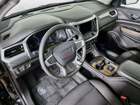 Used 2023 GMC Acadia SLE w/ Elevation Edition FWD image 2