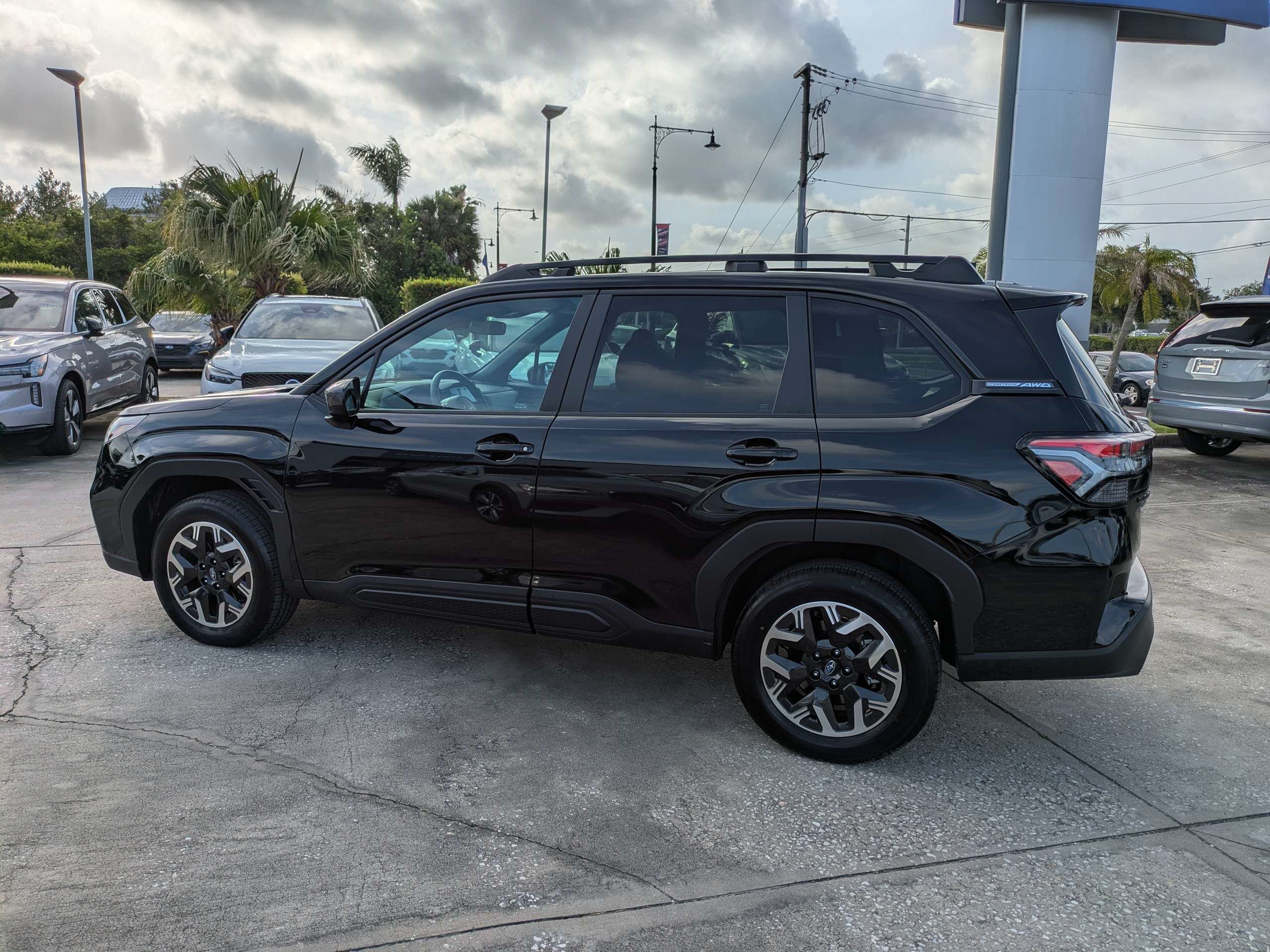 Used 2026 Subaru Forester Premium AWD/4WD image 7